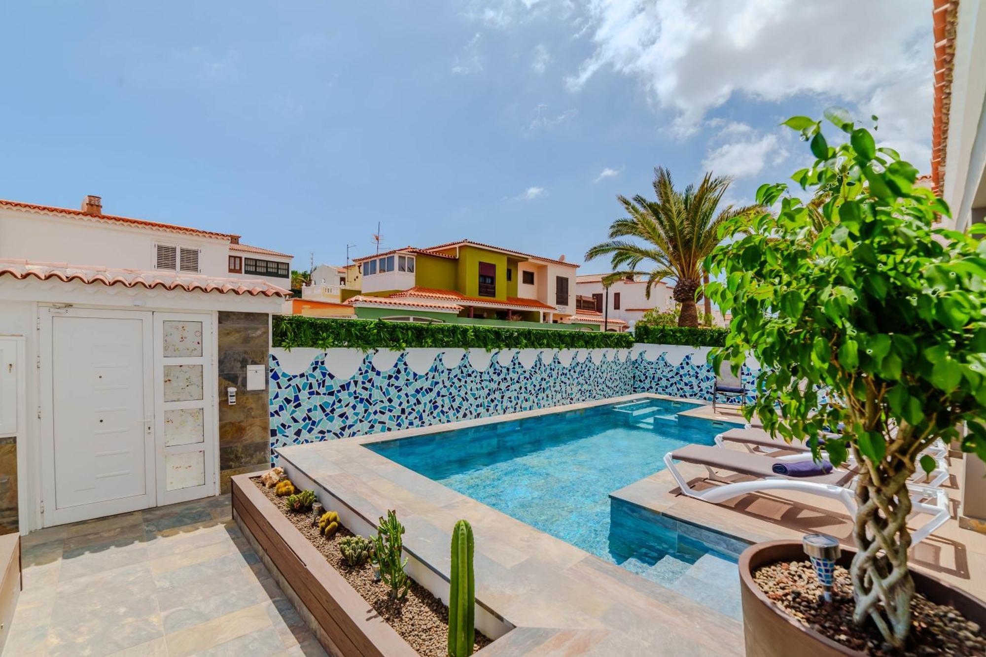 Villa De Marcos Alojamiento De Lujo Con Piscina Privada Arona  Esterno foto
